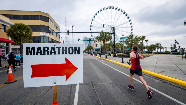 Marathon start sign