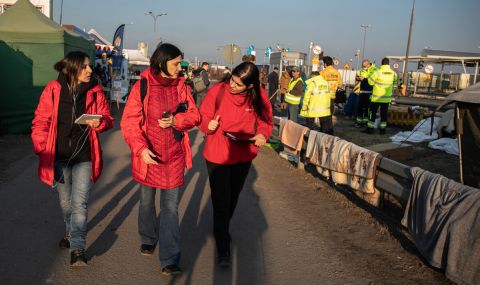 ActionAid staff at the Dorohusk crossing point, Poland