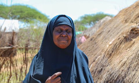 70-year-old Amina from Garissa County in Kenya is the sole provider for her family. Her husband is in poor health and she has seven grandchildren to take care of.
