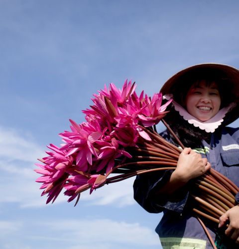 Le Thi Mong Thu, aged 35, is a member of the Kinh Lon village's women's group