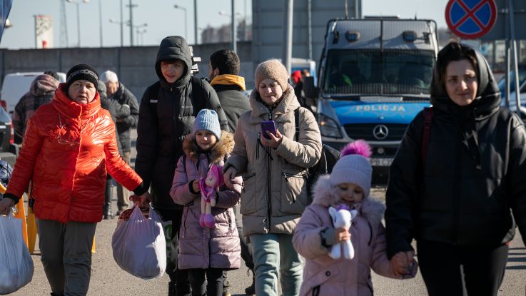 Women and children fleeing Ukraine